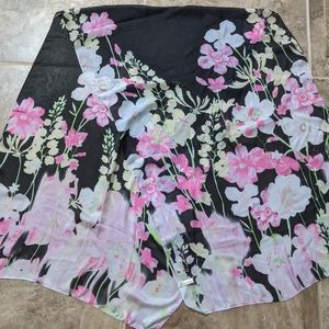 Collection Eighteen Scarf black pink white flowers